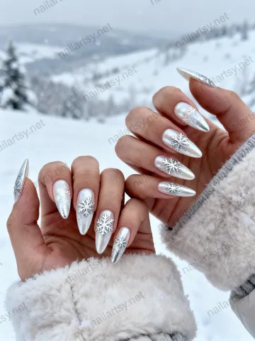 Medium Nail Design #670 Image