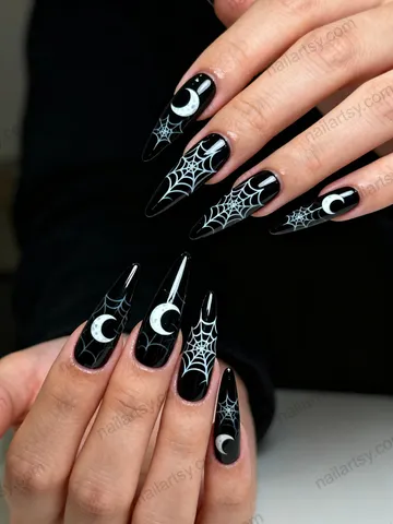 Halloween Nail Design #1032 Image
